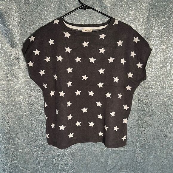 Olive and Olive sweater - Picture 1 of 2